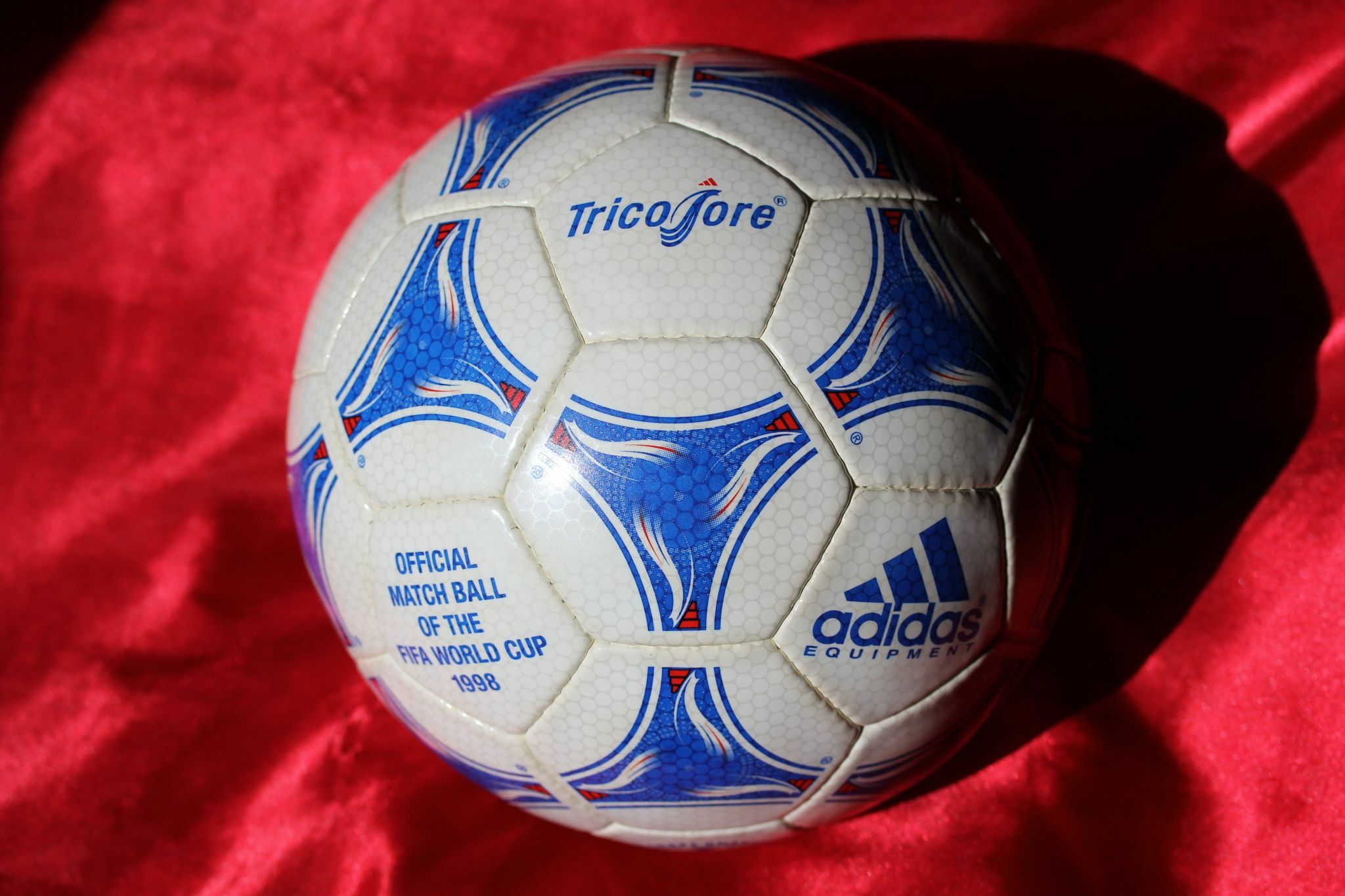 Evolusi Bola Resmi Piala Dunia 2