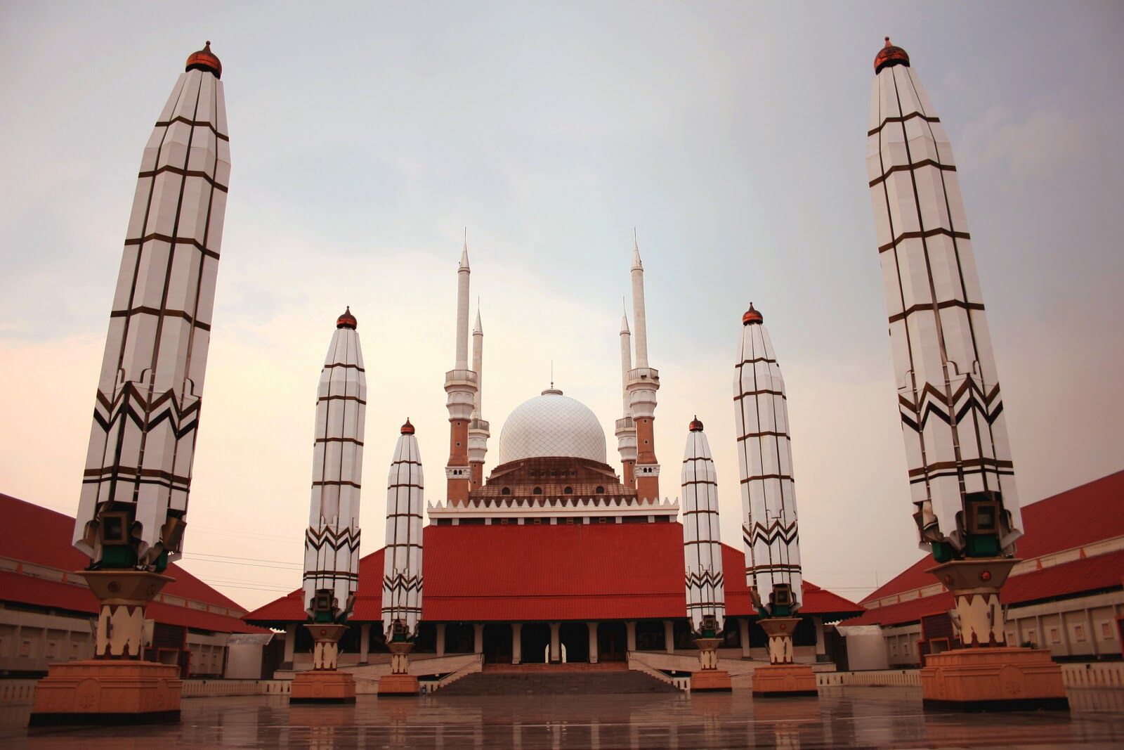 Wisata Sejarah Di Semarang Airy Rooms 6