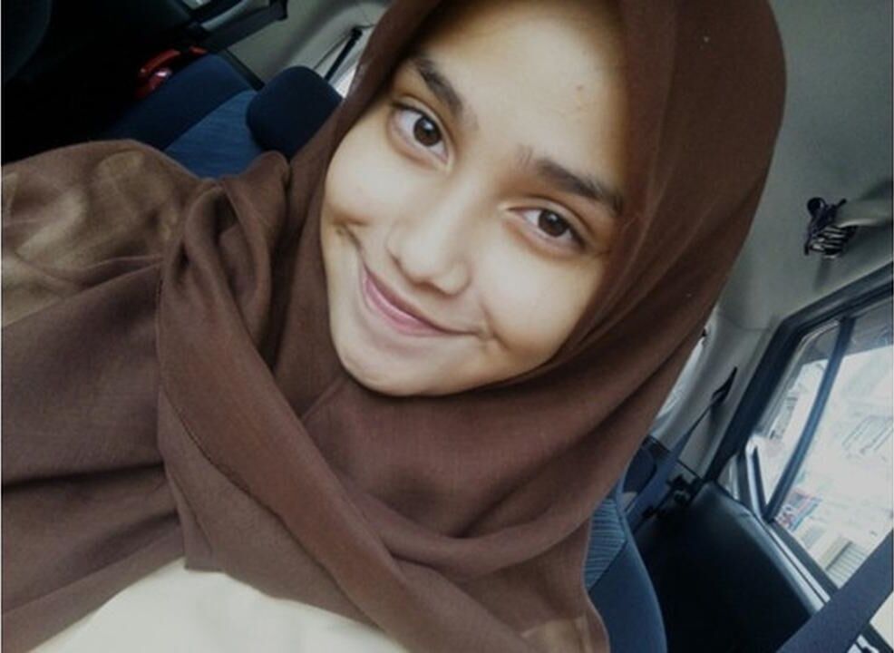 Syifa Hadju 16d81