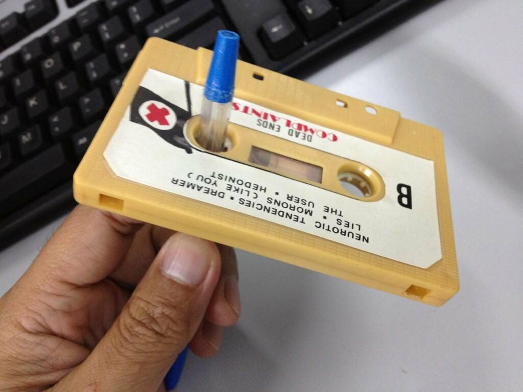 Kaset Dan Pulpen