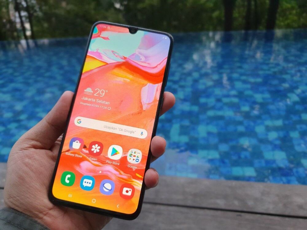 Hands On Samsung Galaxy A70, Berapa Harga dan 