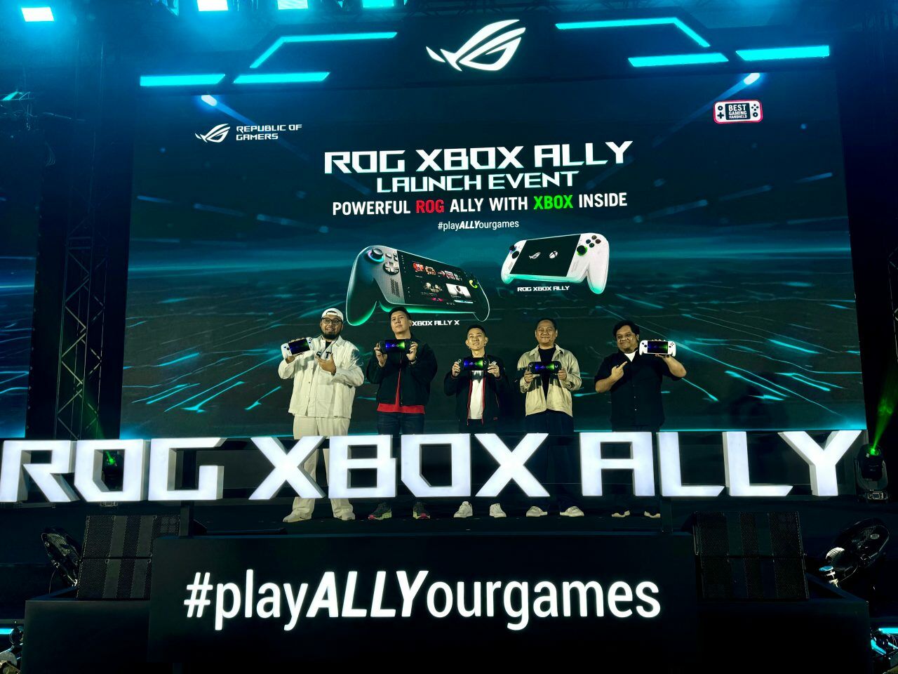 Ki Ka Gema Show Indo Windah Basudara Lenny Lin Country Manager ASUS Indonesia Muhammad Firman Head Of PR ASUS Indonesia Tara Arts Game Indonesia 024f6