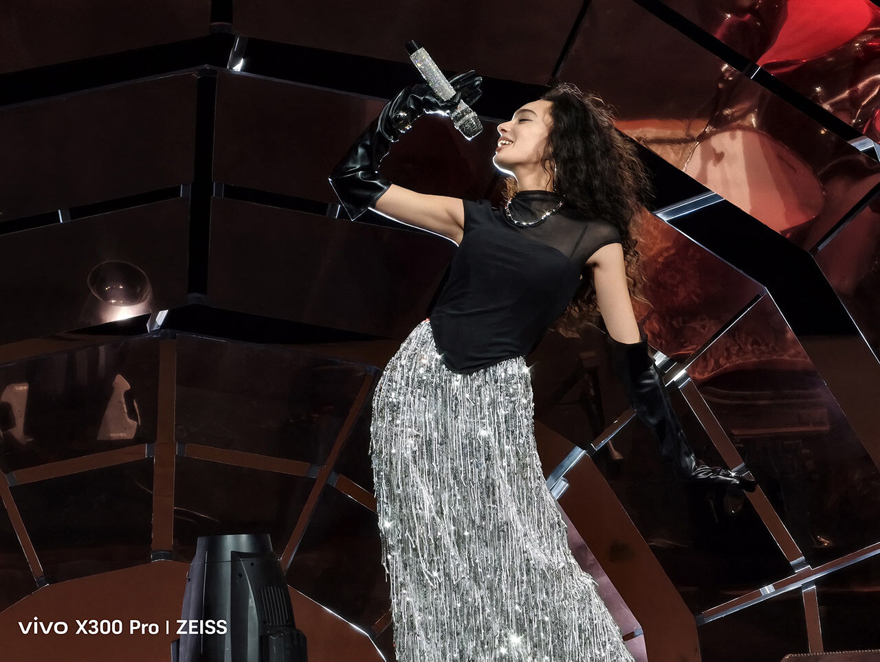 Vivo X300 Series Masing Masing Menghadirkan Inovasi Pencitraan Terbaik Di Kelasnya Dirancang Untuk Menjawab Kebutuhan Pengguna Yang Ingin Kualitas Camera King Tanpa Harus Membawa Kamera Terpisah 0f132