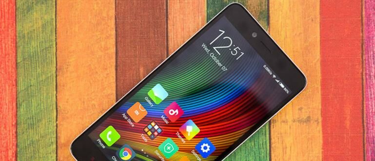 10 HP Android Murah di Bawah 500 Ribu Terbaik 2020 - JalanTikus.com
