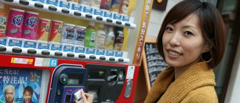 7 Vending Machine Paling Aneh yang Cuma Ada di Jepang - wafa