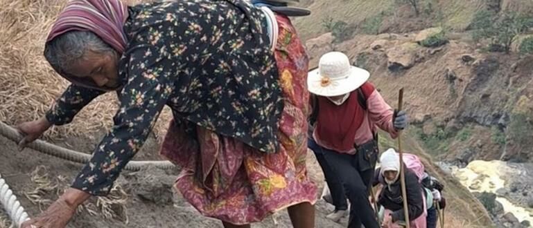 Aksi Heroik Nenek Yang Viral Mendaki Gunung Rinjani Perlengkapan