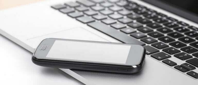 Gampang Banget, Ini Cara Mengendalikan Komputer Lewat HP